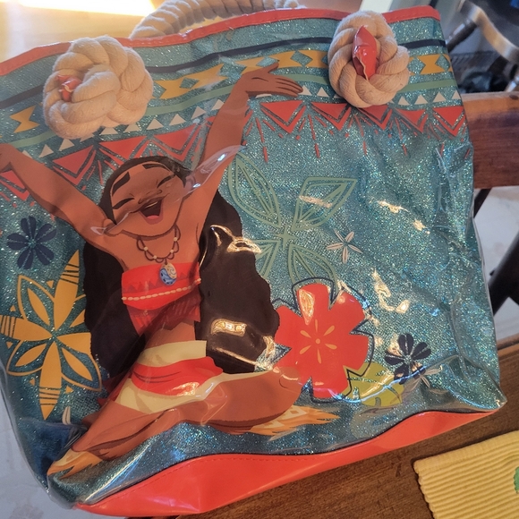 DISNEY MOANA BEACH BAG - Picture 2 of 6